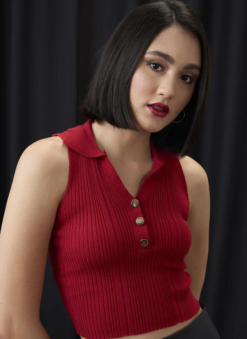 globus Globus Women Red Collared Halter Neck Gold Button Detail Flat Knit Ribbed Crop Top